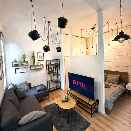Urban Studio With Private Garden Near Andrassy Будапеща Екстериор снимка