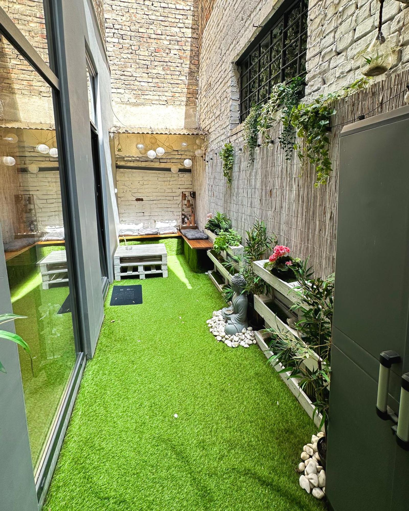 Urban Studio With Private Garden Near Andrassy Будапеща Екстериор снимка